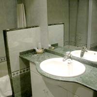 6 photo hotel APARTHOTEL NAPOLS, Barcelona, Spain
