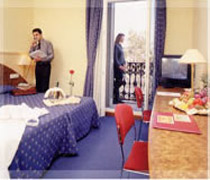 2 photo hotel H10 CATALUNYA PLAZA, Barcelona, Spain