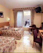 2 photo hotel FLOR PARKS HOTEL, Barcelona, Spain